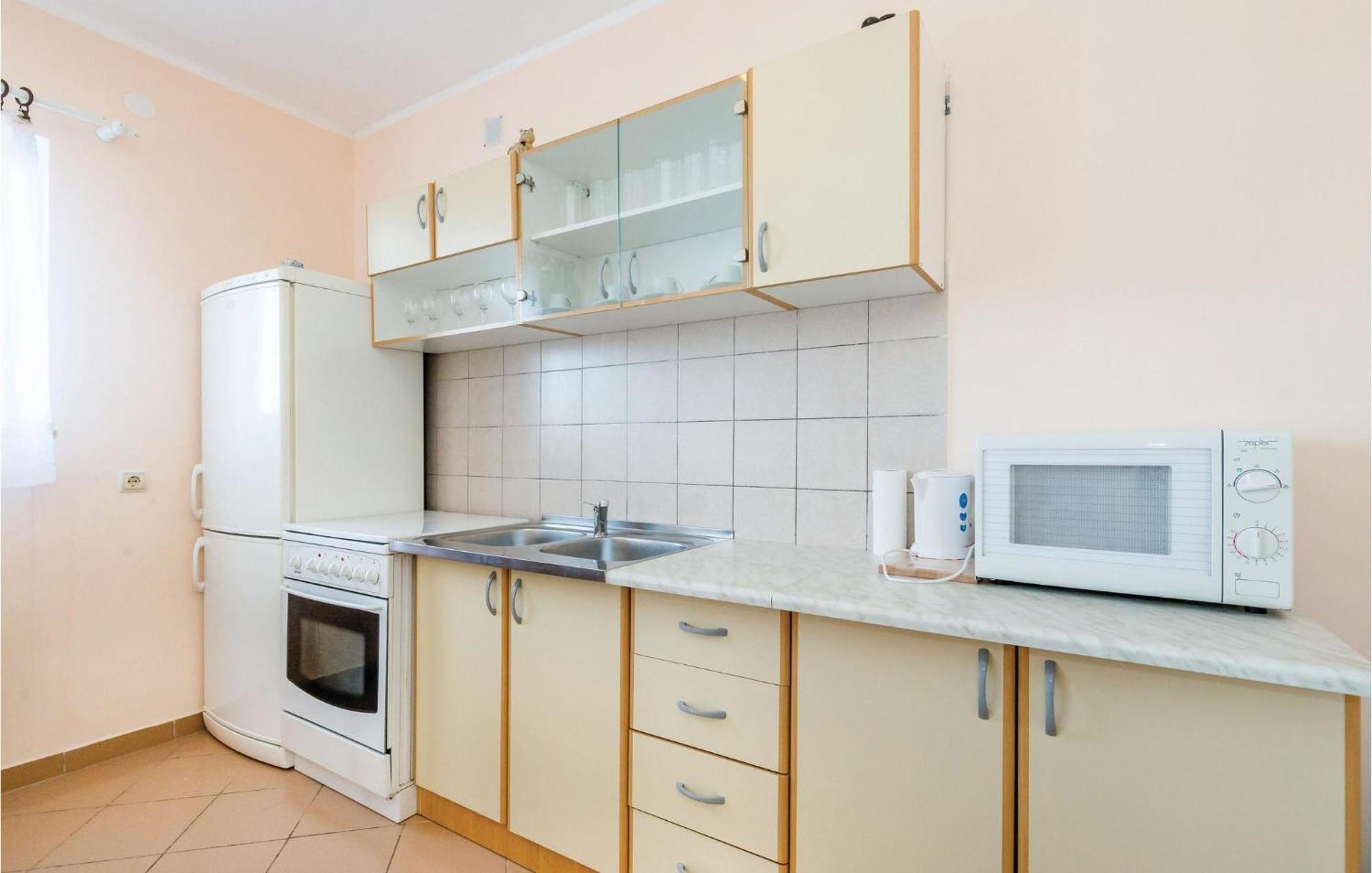 Nice Apartment In Matulji With Kitchen Exterior foto