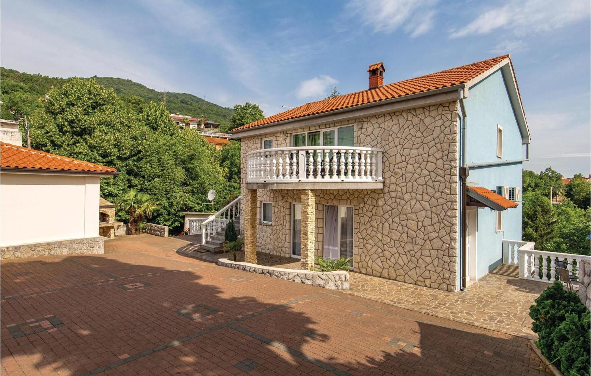 Nice Apartment In Matulji With Kitchen Exterior foto