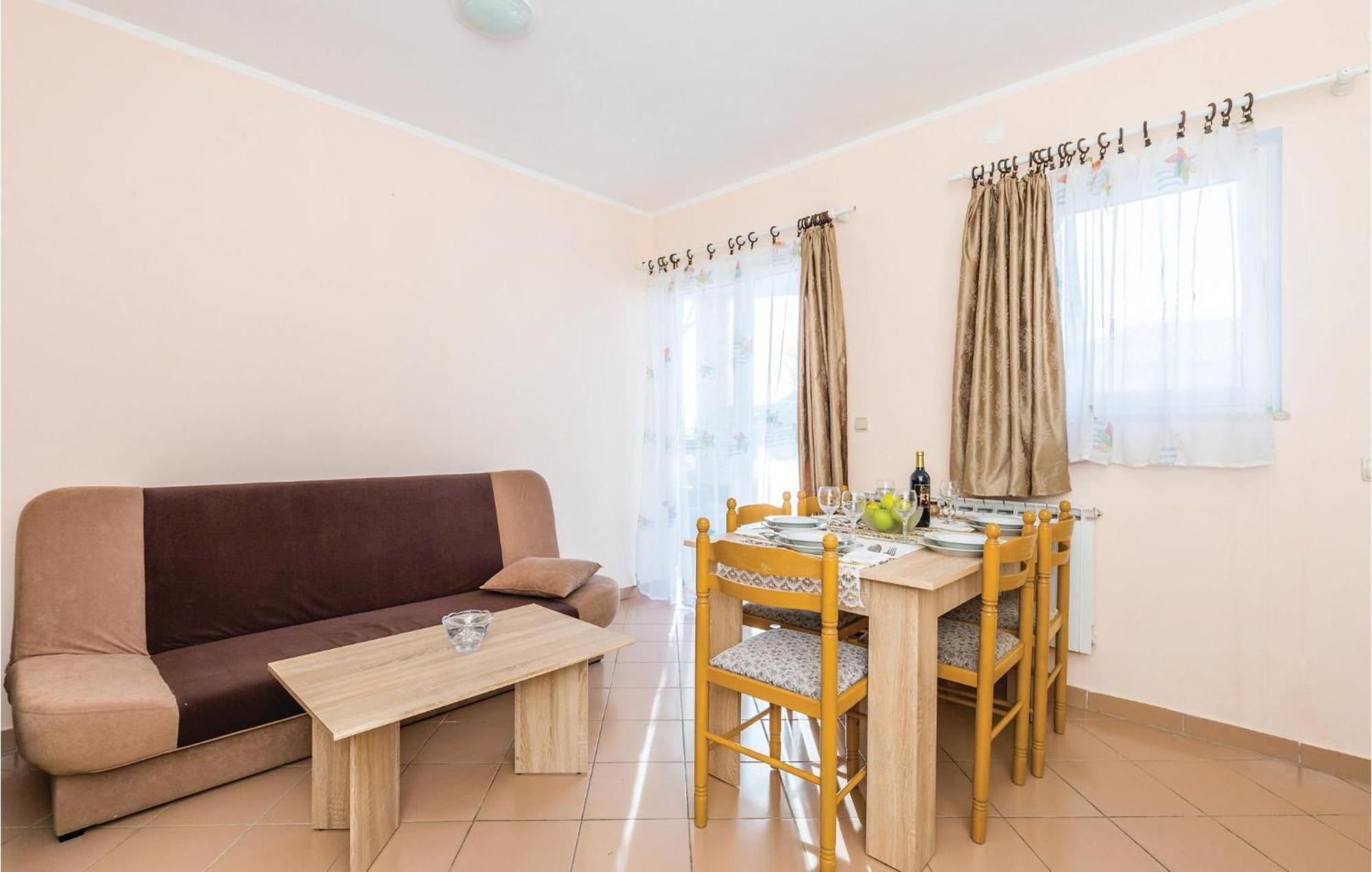 Nice Apartment In Matulji With Kitchen Exterior foto